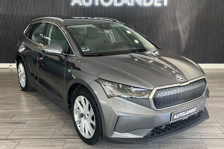 Grå Skoda Enyaq fra 2022