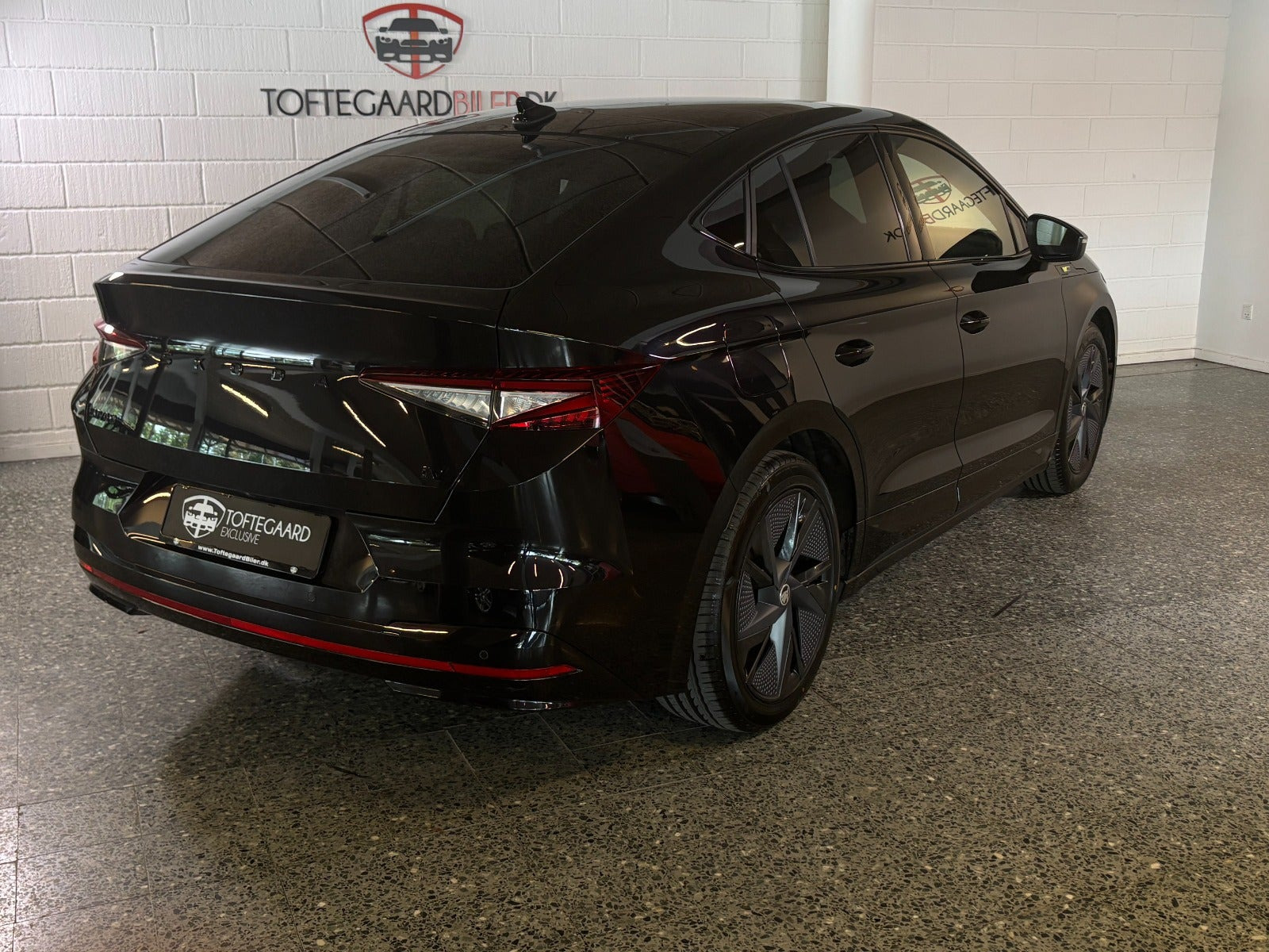 Sort Skoda Enyaq fra 2023