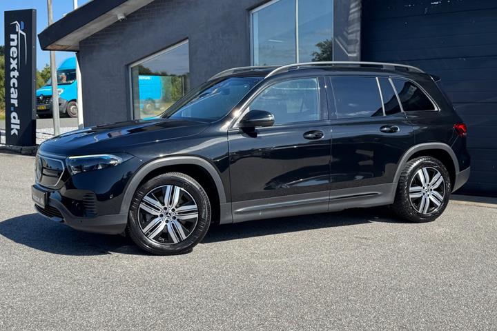 Sort Mercedes EQB250+ fra 2023