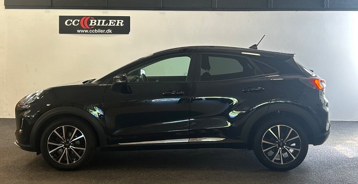 Sort Ford Puma fra 2021