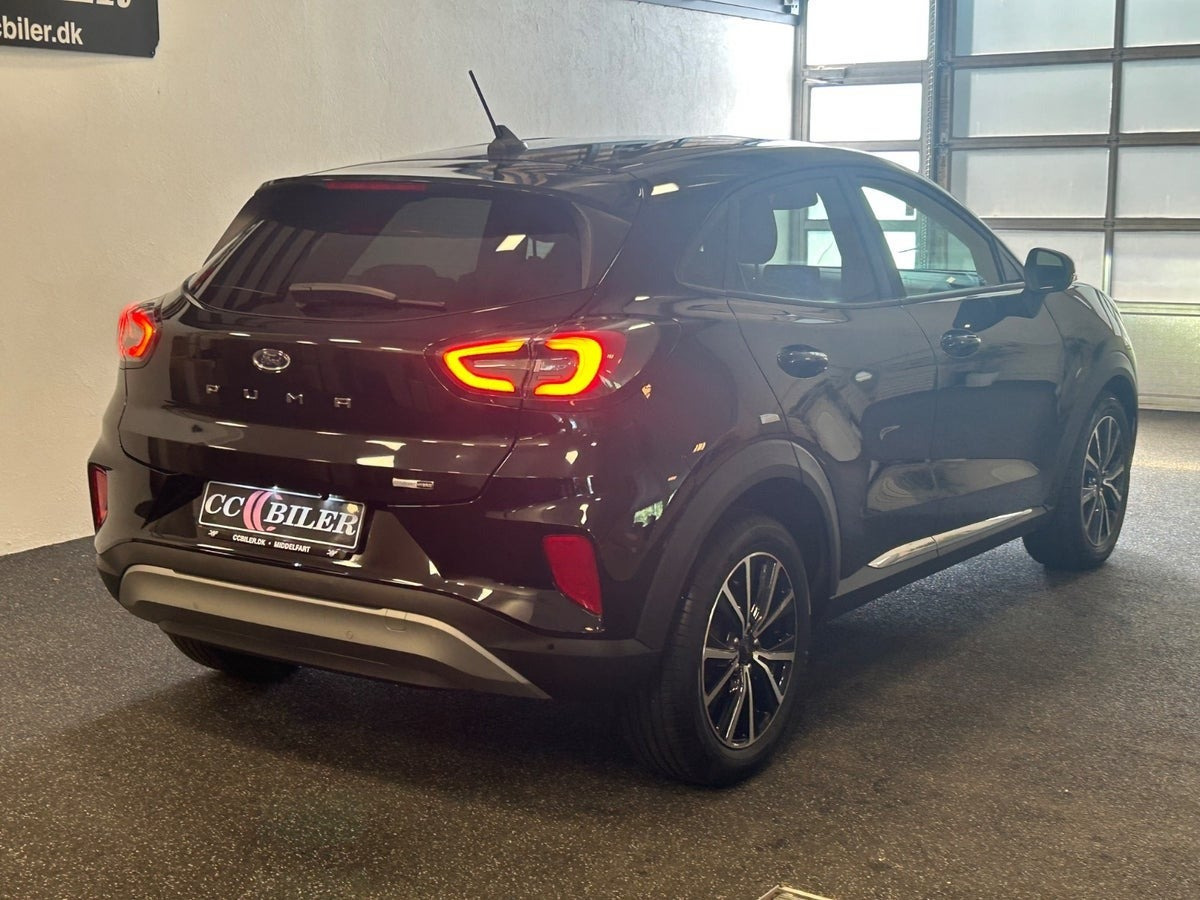Sort Ford Puma fra 2021