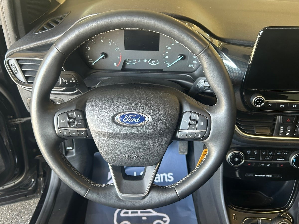 Sort Ford Puma fra 2021