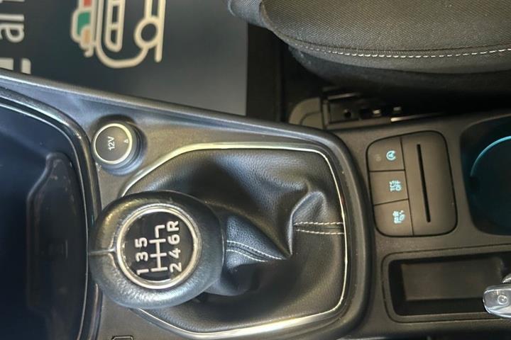 Sort Ford Puma fra 2021