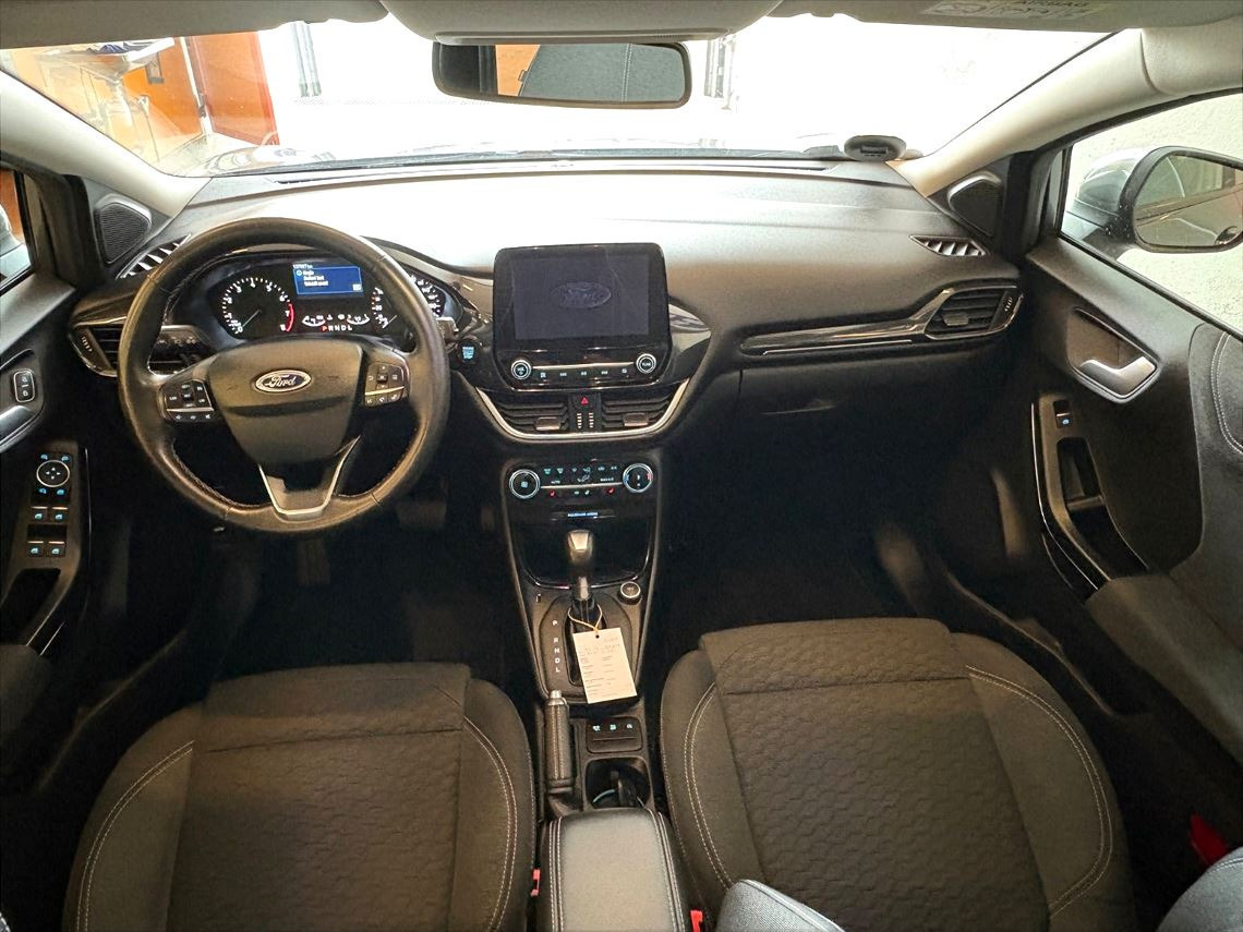 Grå Ford Puma fra 2021