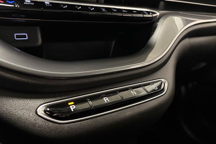 Hvid Fiat 500e fra 2023