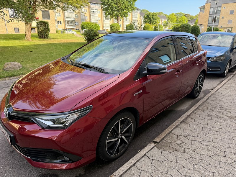 Toyota Auris 1.8 Hybrid Hatchback