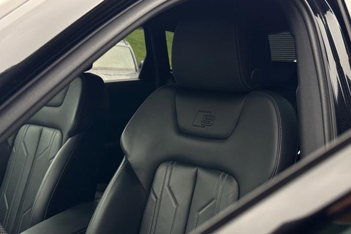 undefined Audi e-tron fra 2021