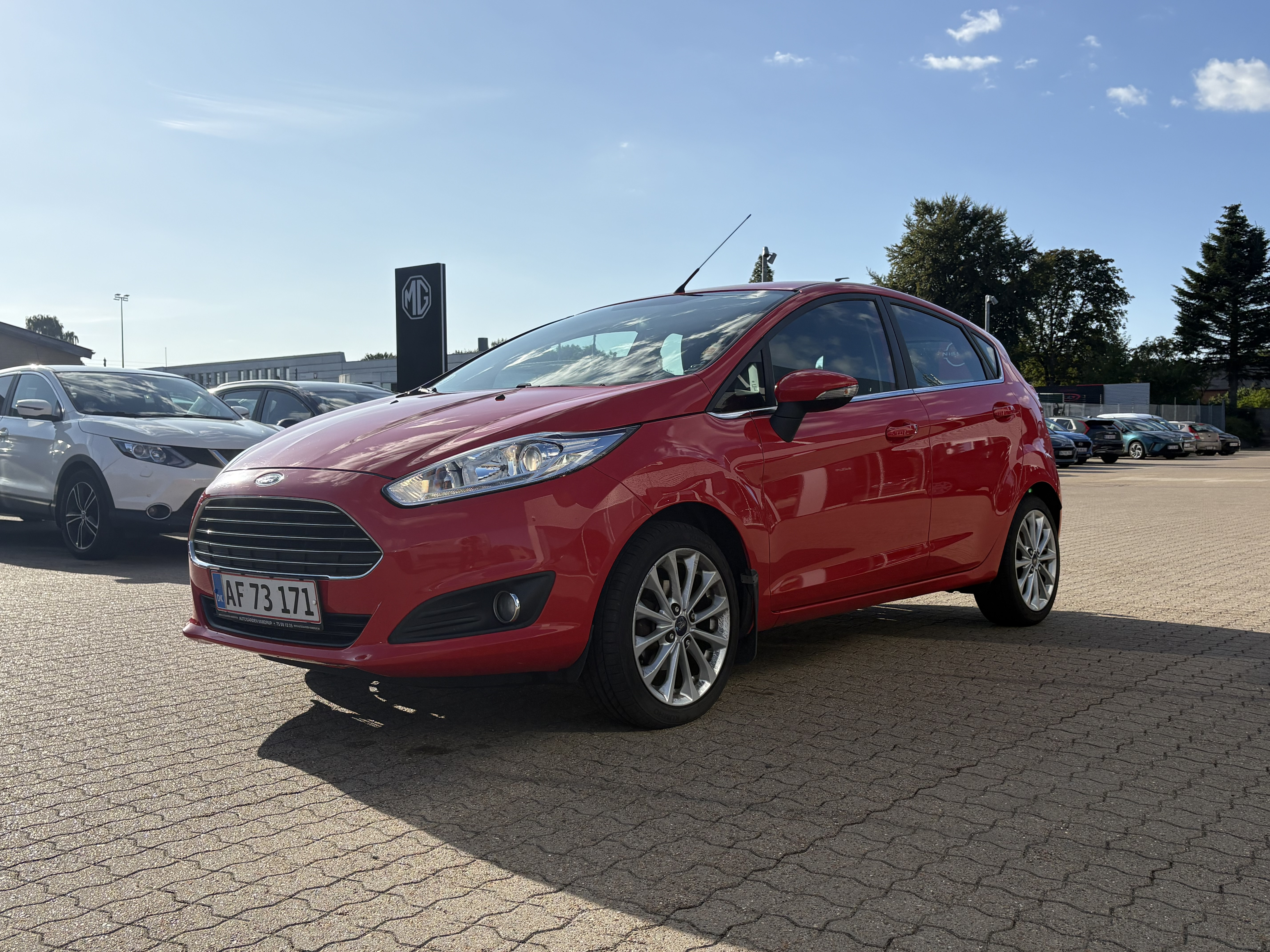 Rød Ford Fiesta fra 2013