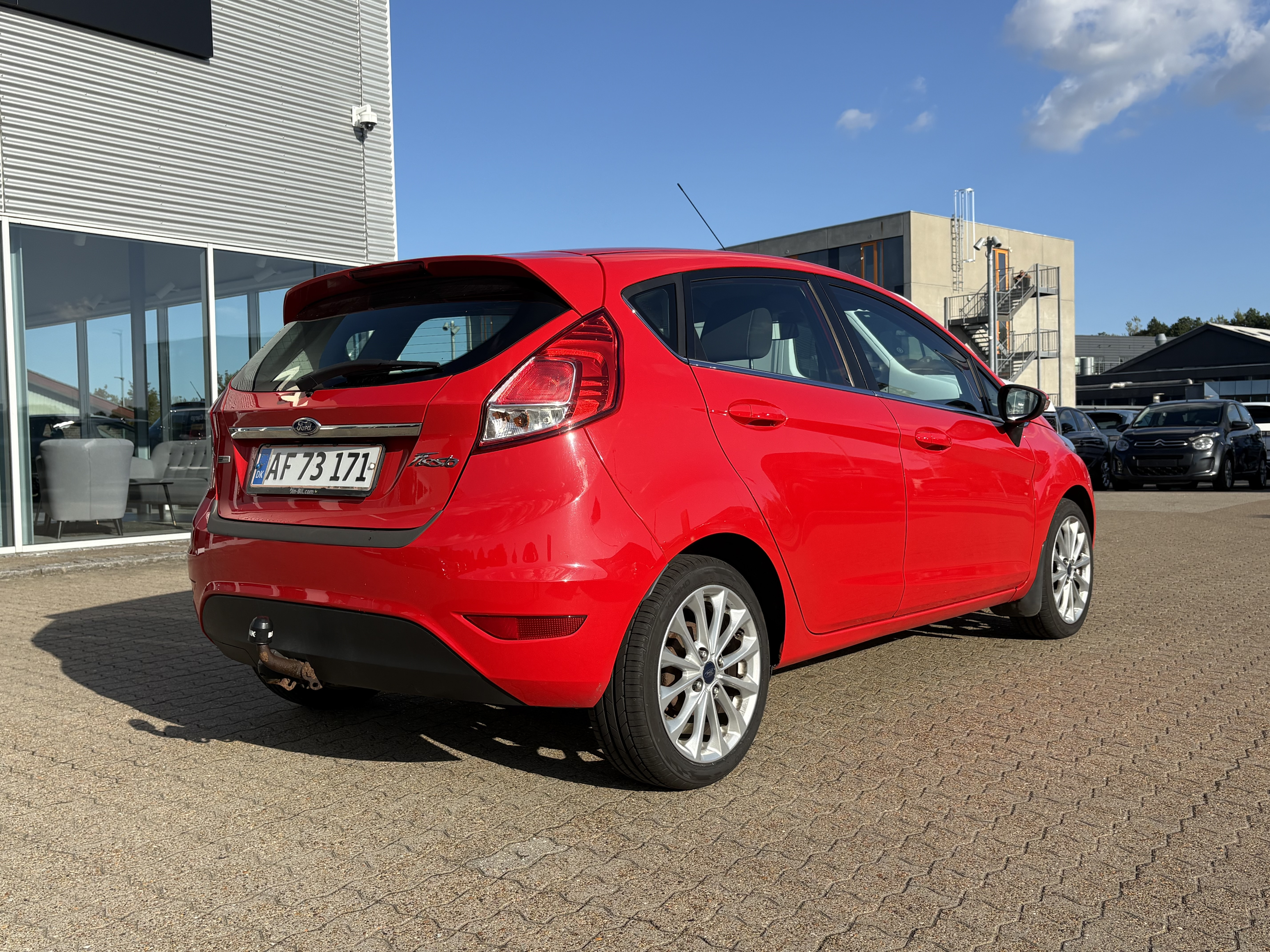 Rød Ford Fiesta fra 2013