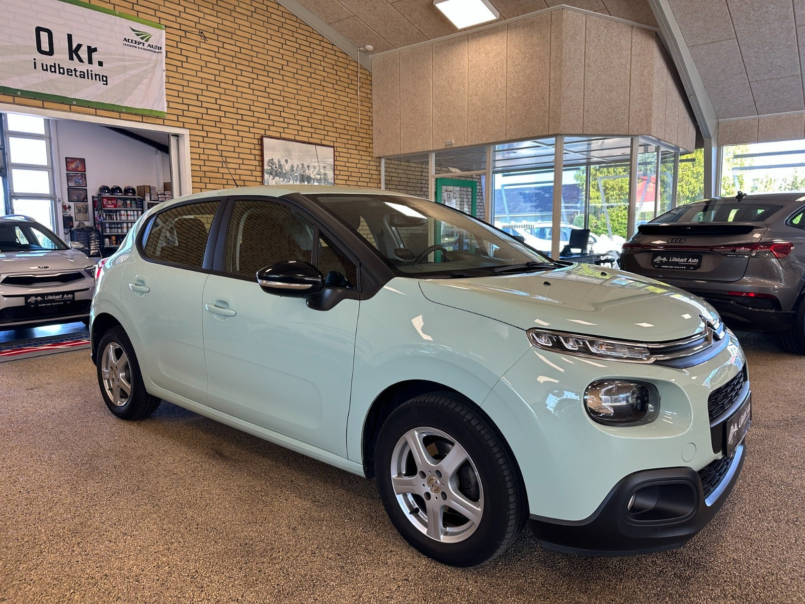 Grøn Citroën C3 fra 2016