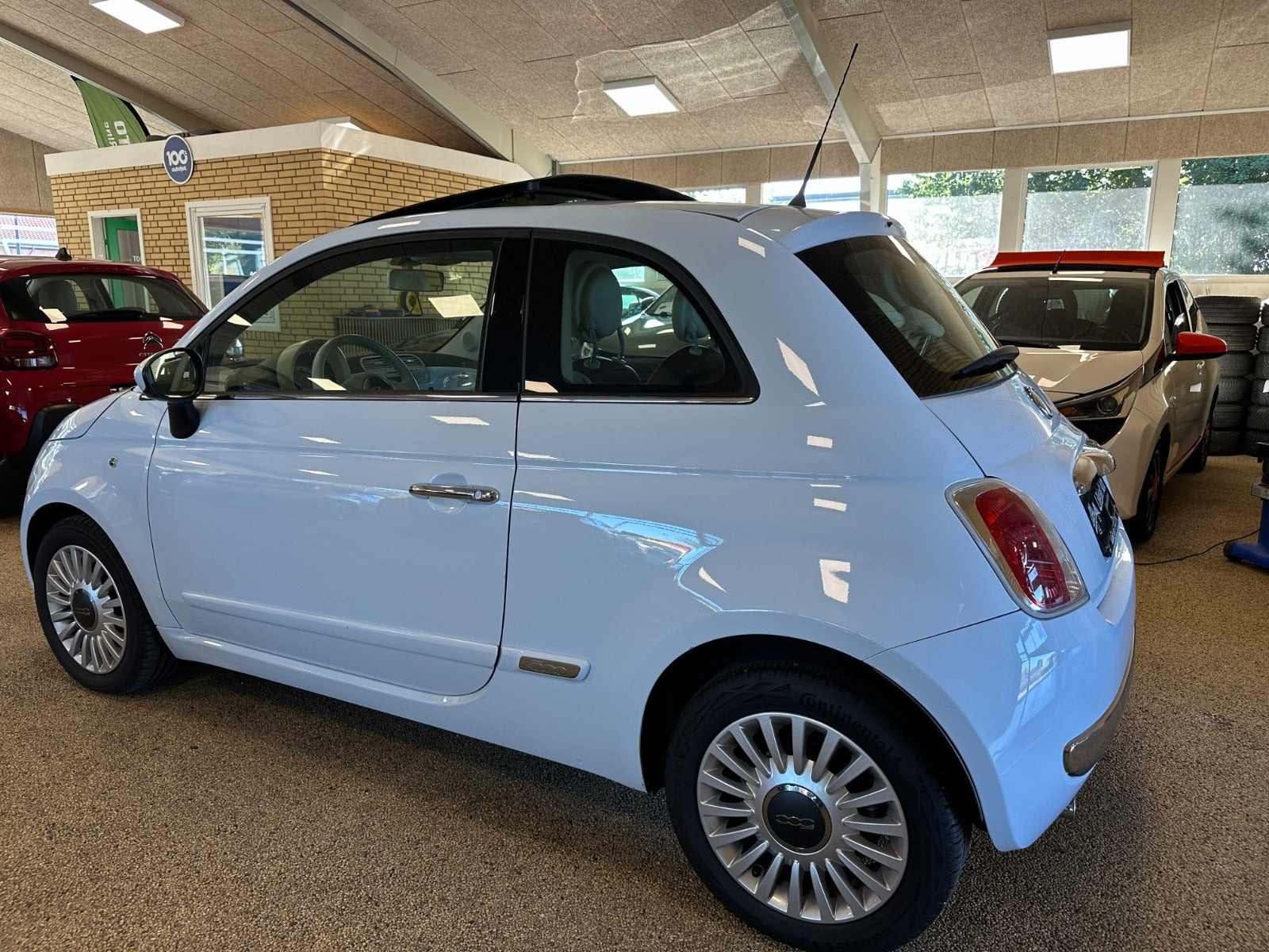 Blå Fiat 500 fra 2008