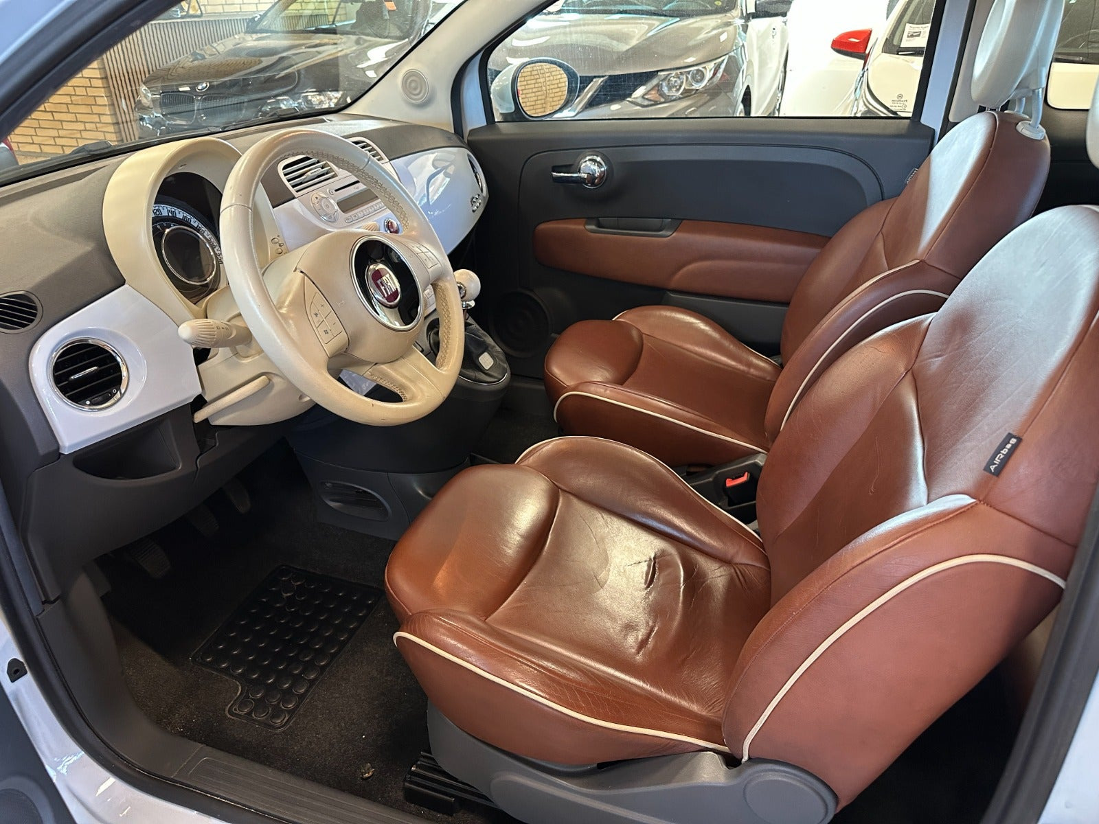 Blå Fiat 500 fra 2008