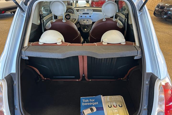 Blå Fiat 500 fra 2008