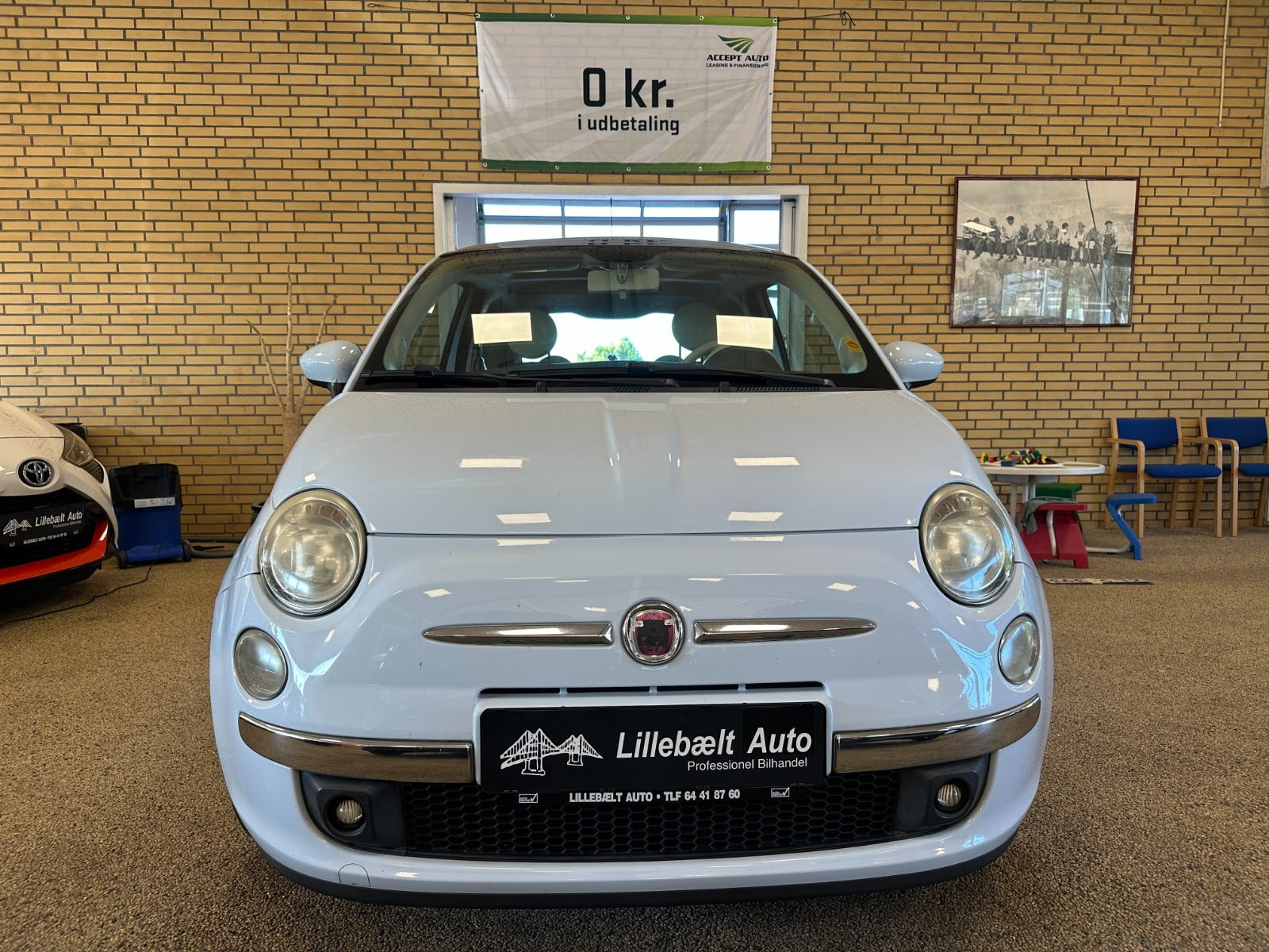 Blå Fiat 500 fra 2008