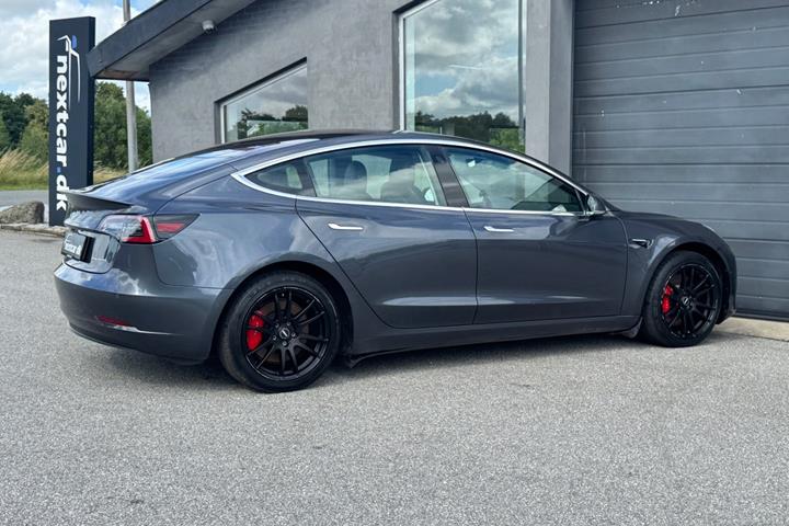 undefined Tesla Model 3 fra 2019