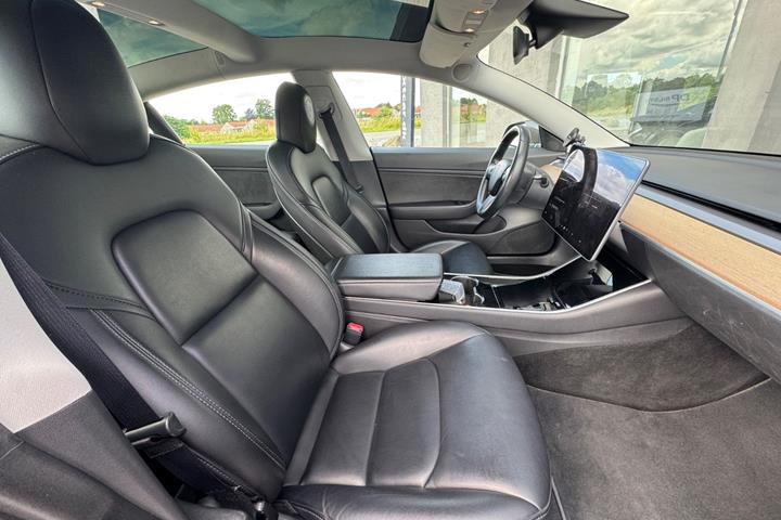 undefined Tesla Model 3 fra 2019
