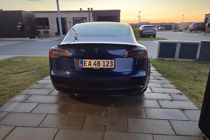 undefined Tesla Model 3 fra 2022