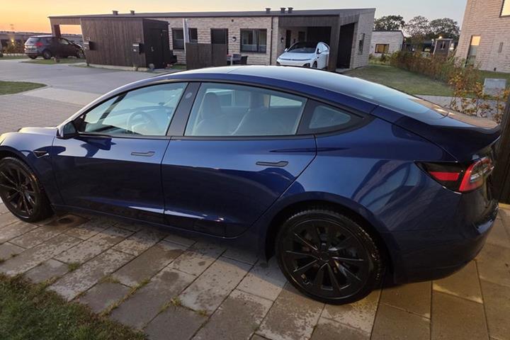 undefined Tesla Model 3 fra 2022