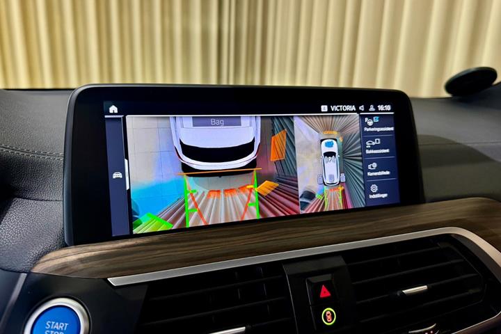 Hvid BMW iX3 fra 2022
