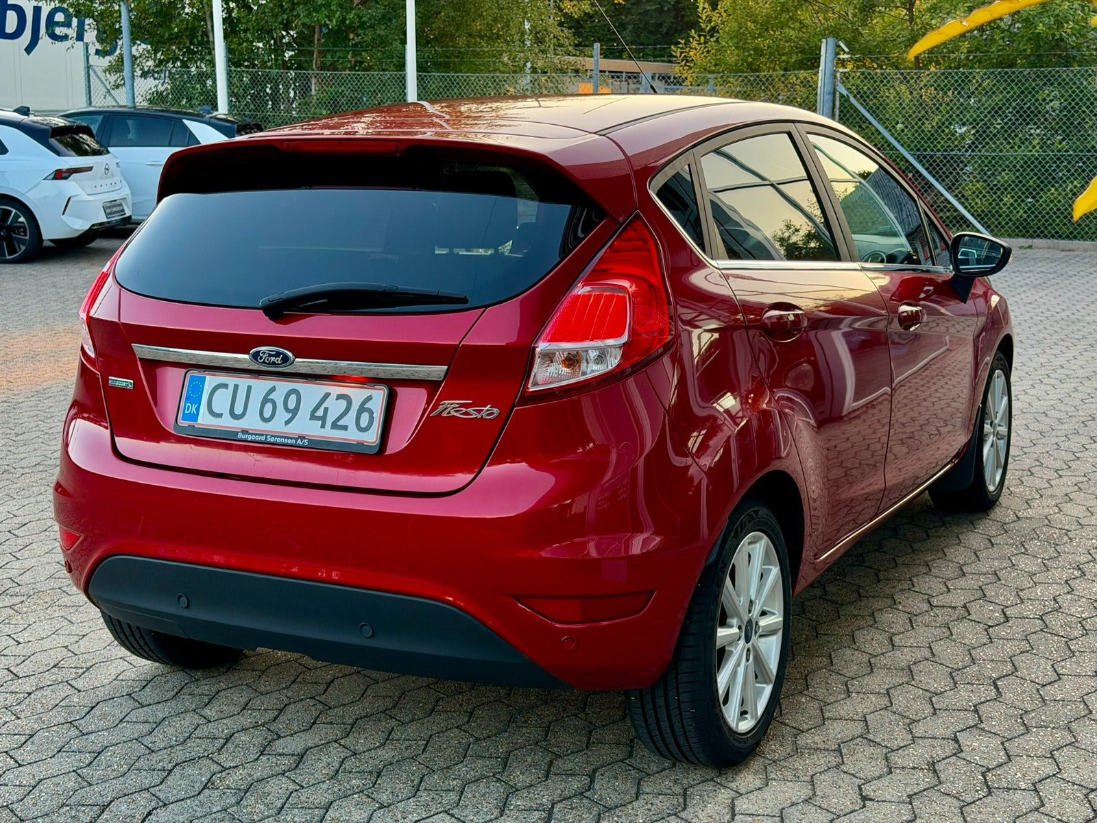 Rød Ford Fiesta fra 2017