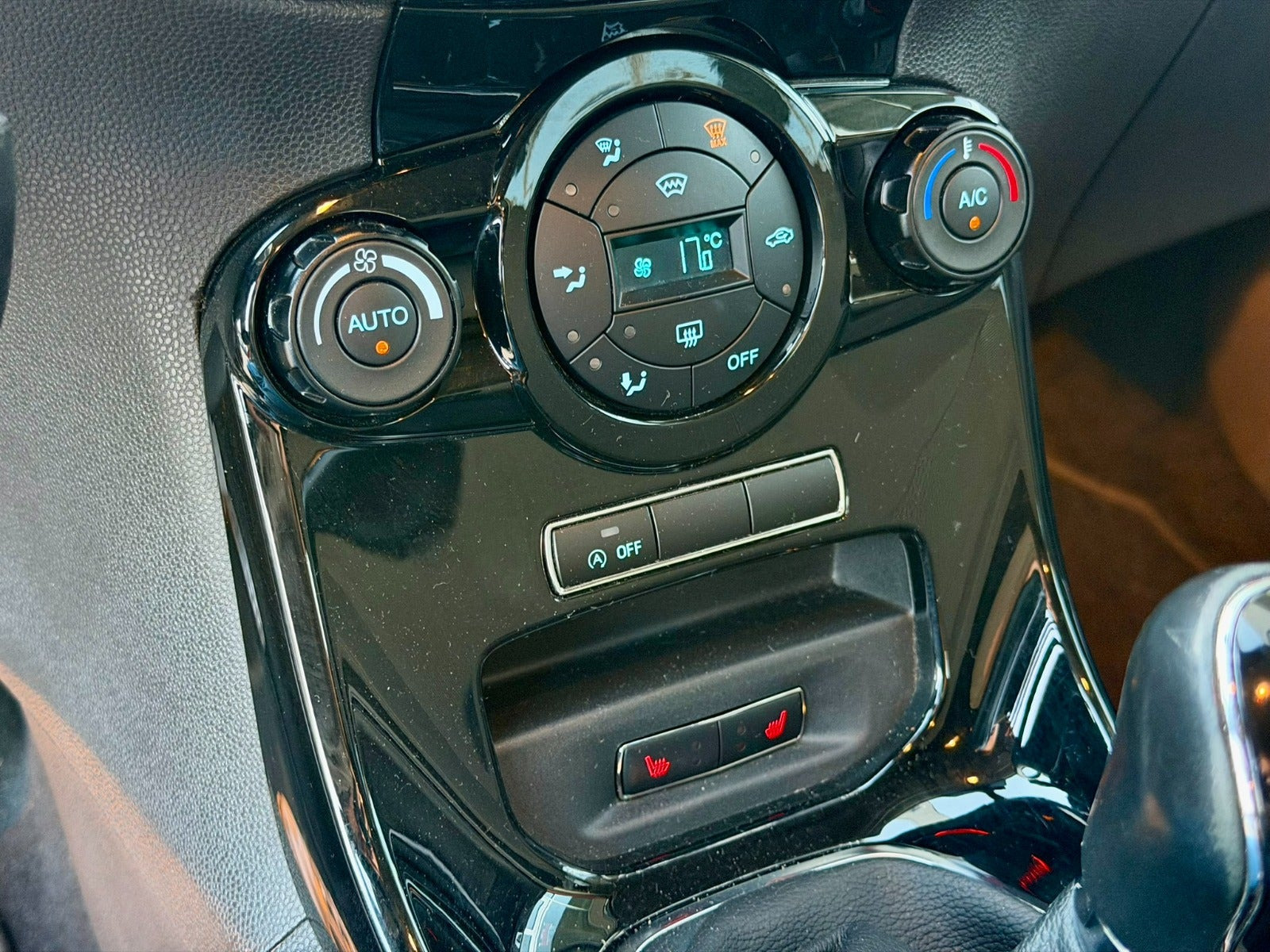 Rød Ford Fiesta fra 2017