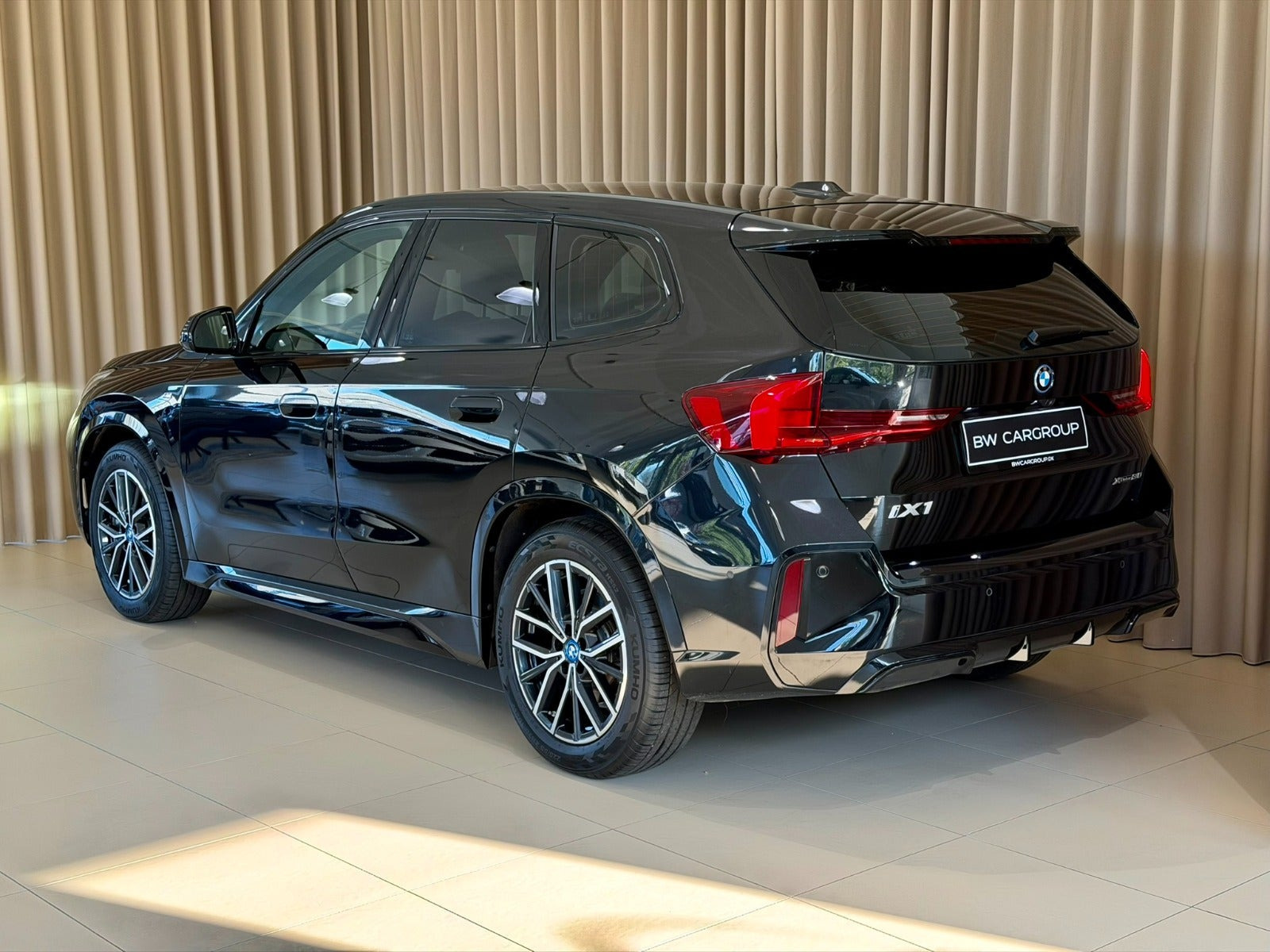 Sort BMW iX1 fra 2024