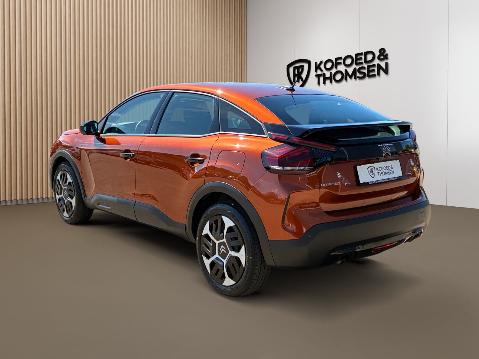 Brun Citroën C4 fra 2023