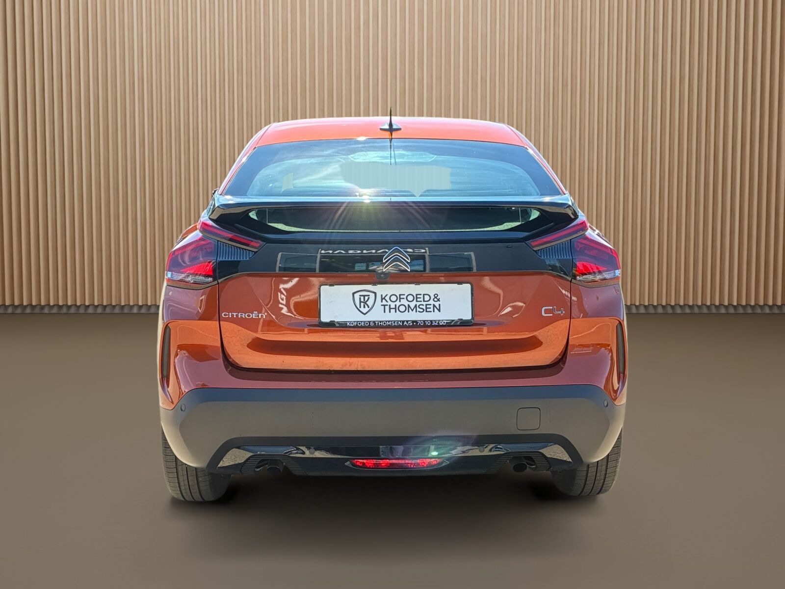 Brun Citroën C4 fra 2023