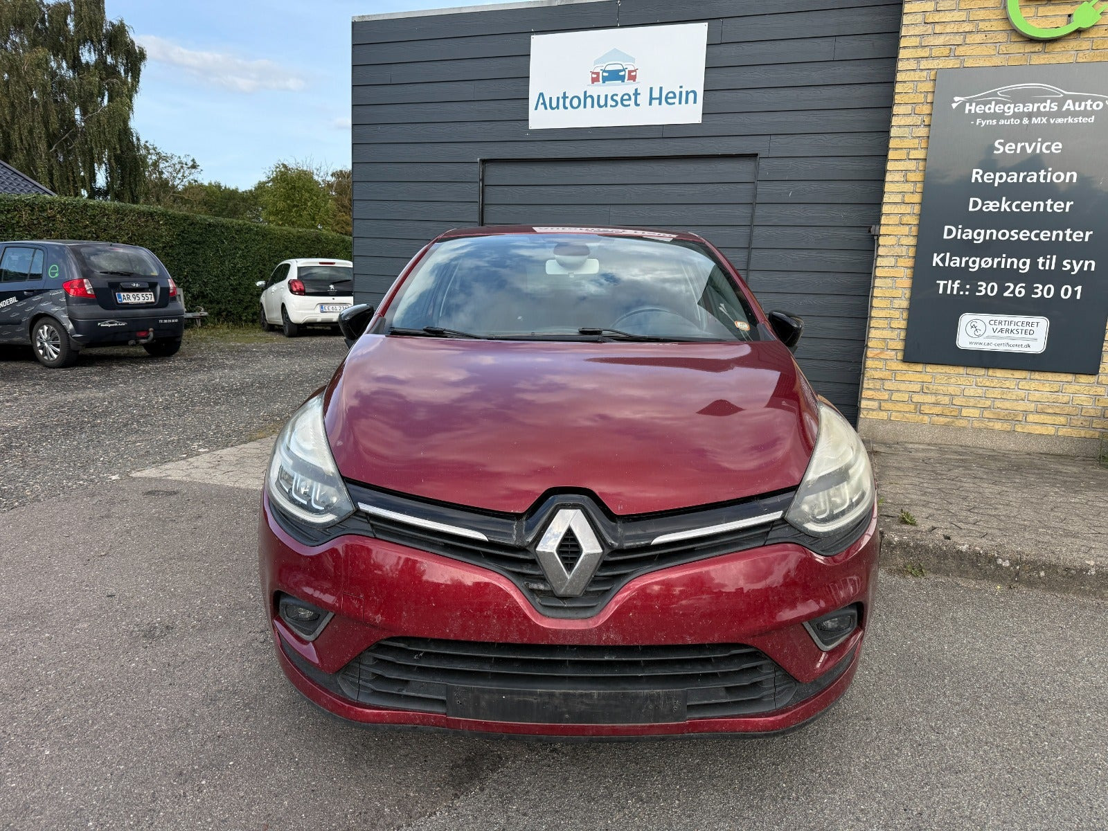Rød Renault Clio IV fra 2017