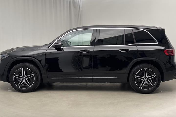 Sort Mercedes EQB250+ fra 2025