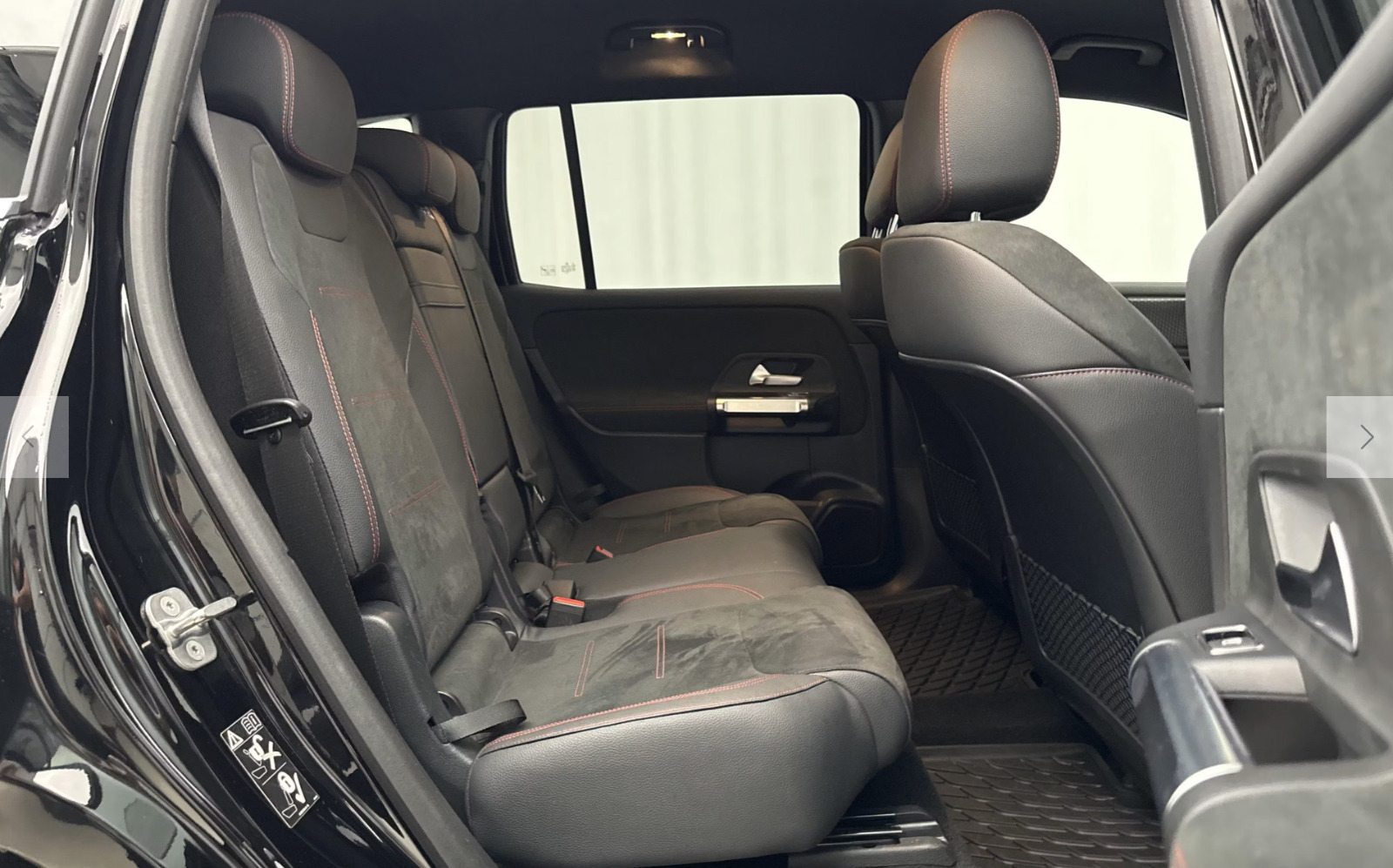 Sort Mercedes EQB250+ fra 2025