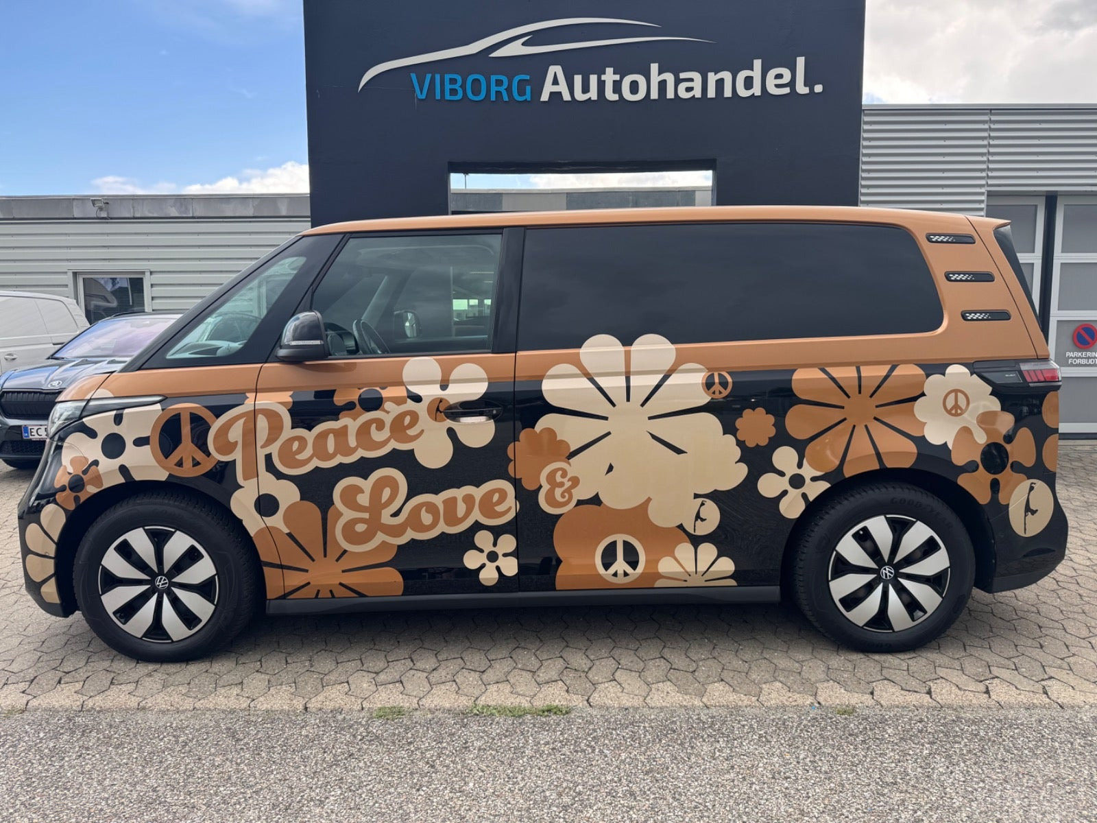 Sort VW ID.Buzz fra 2023