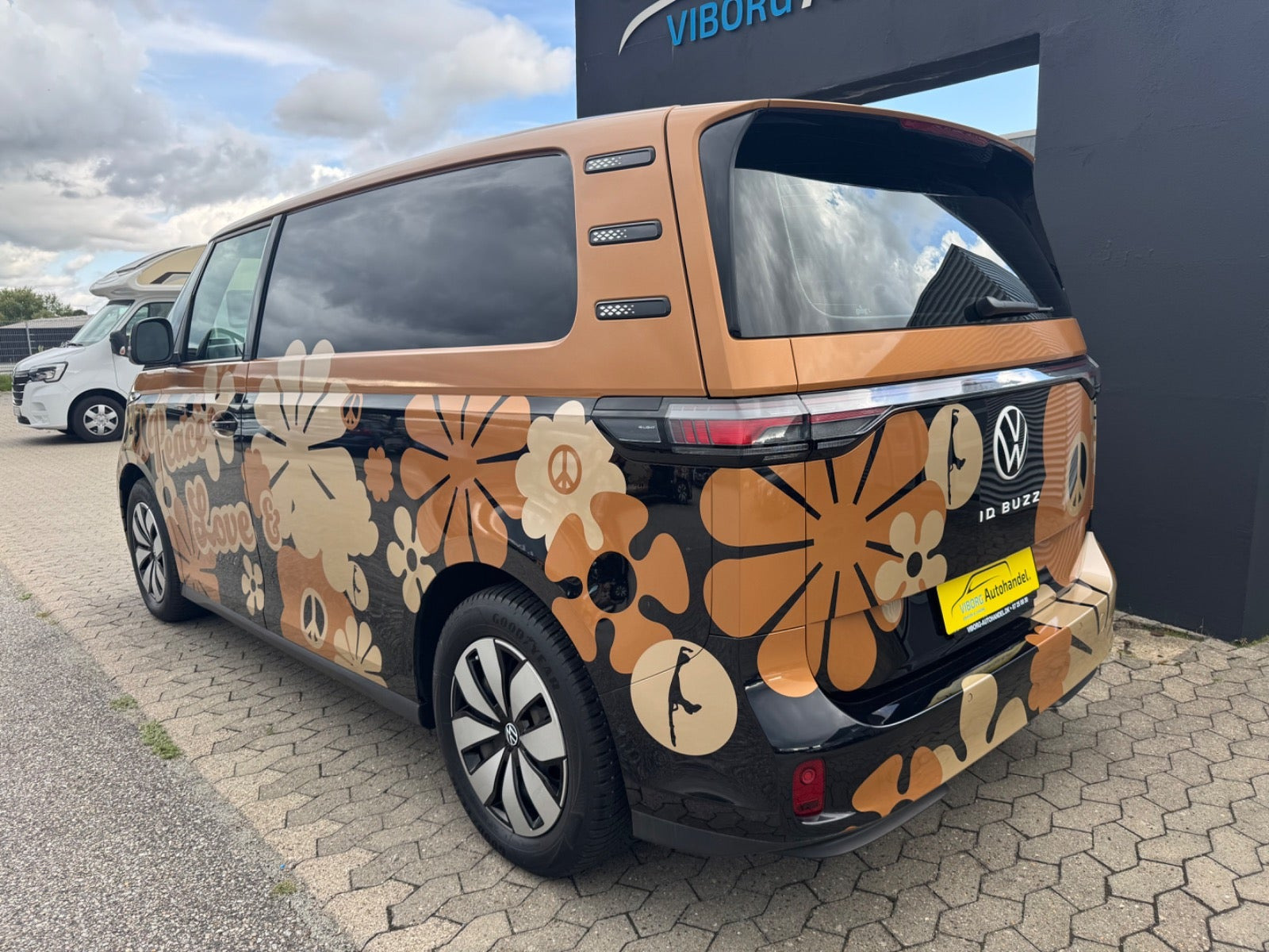 Sort VW ID.Buzz fra 2023