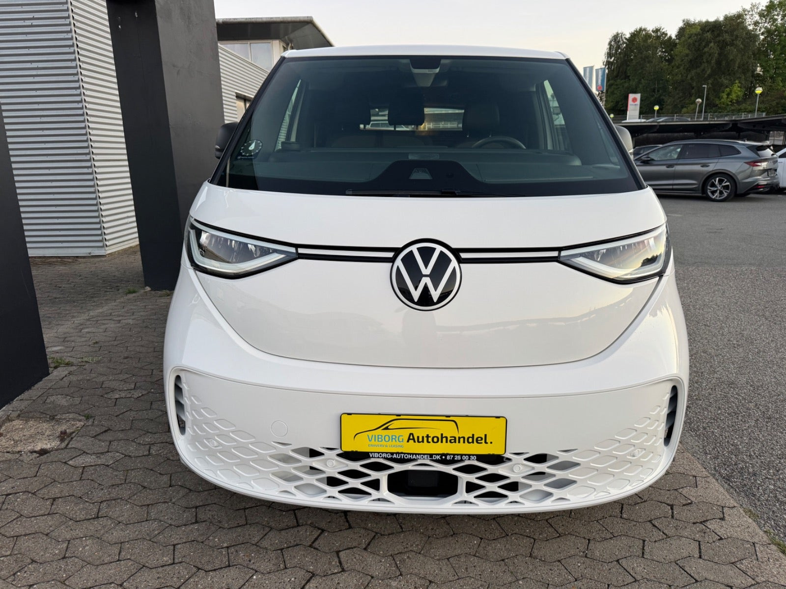 Hvid VW ID.Buzz fra 2023