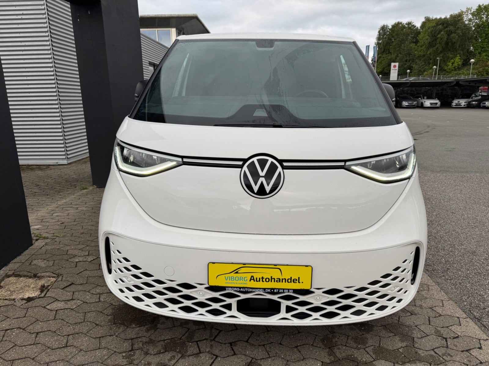 Hvid VW ID.Buzz fra 2024