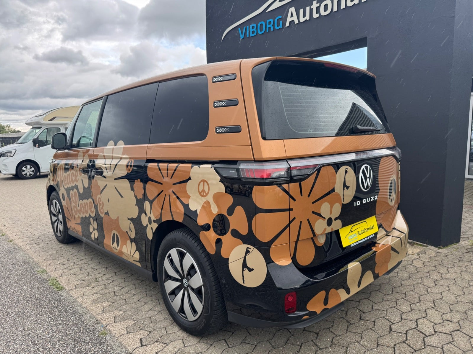 Sort VW ID.Buzz fra 2023
