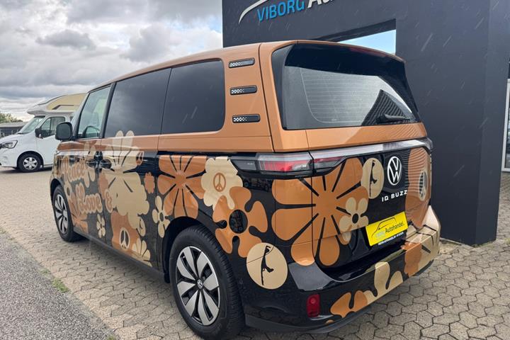 Sort VW ID.Buzz fra 2023
