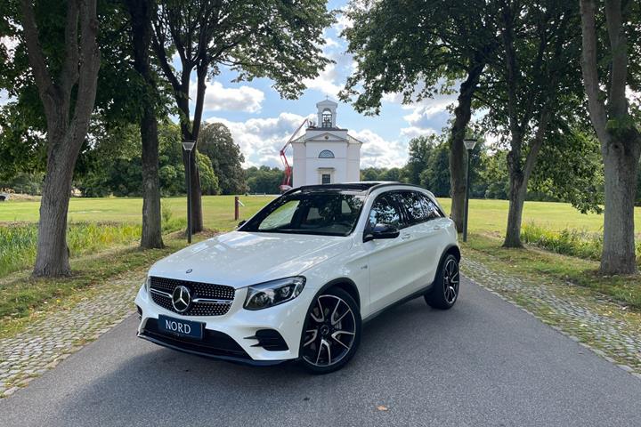 Hvid Mercedes GLC43 fra 2016