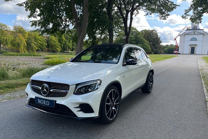 Hvid Mercedes GLC43 fra 2016