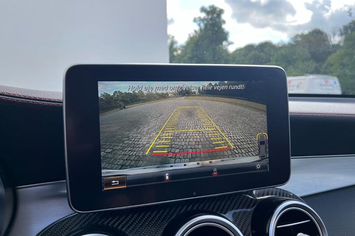 Hvid Mercedes GLC43 fra 2016