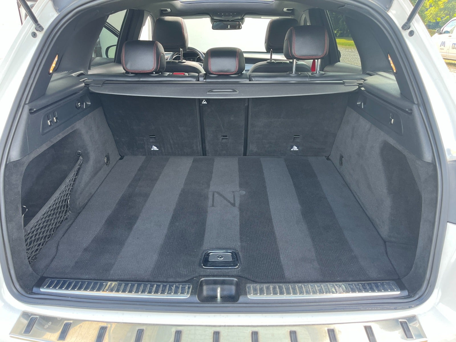 Hvid Mercedes GLC43 fra 2016