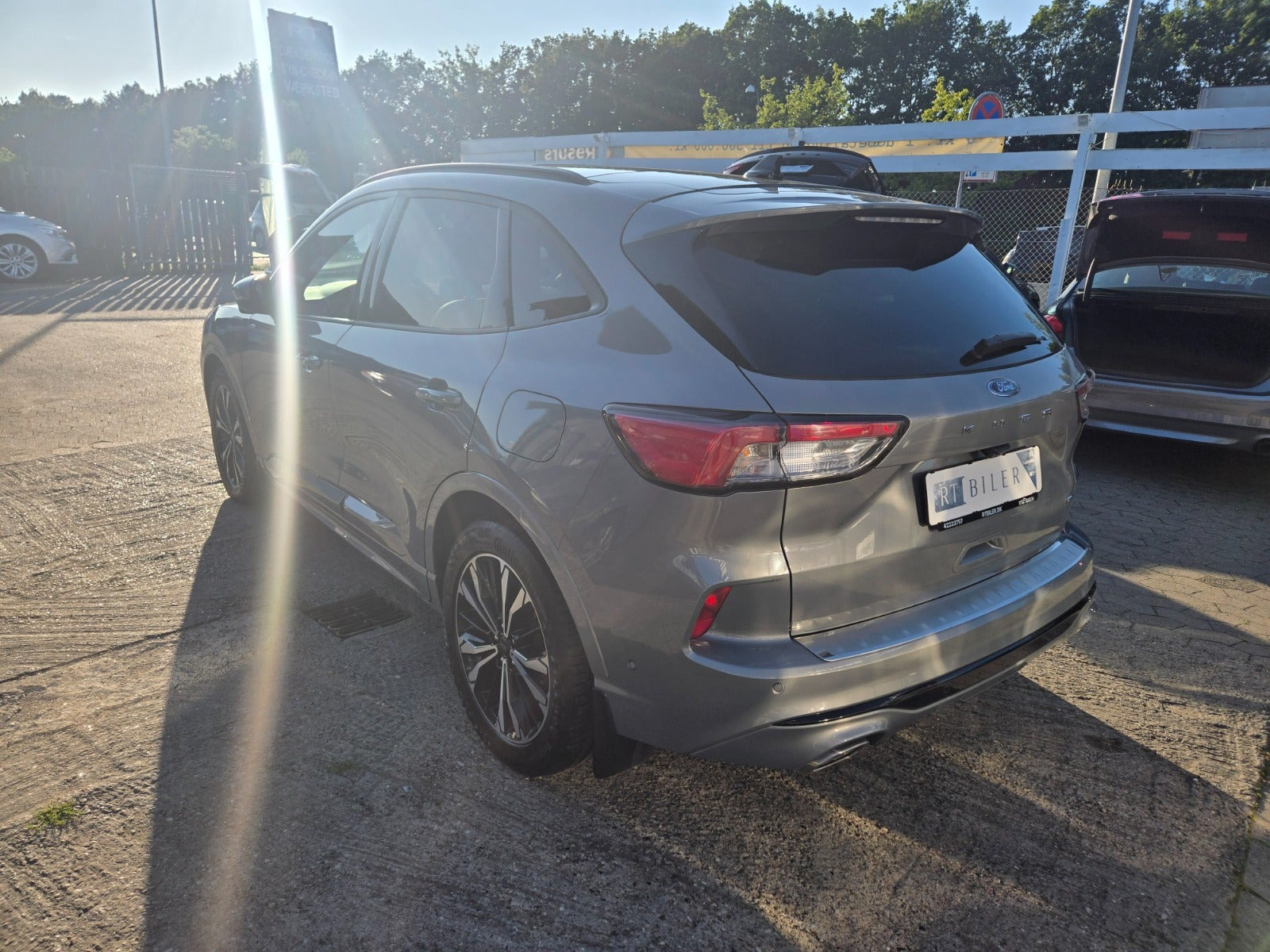 Hvid Ford Kuga fra 2020