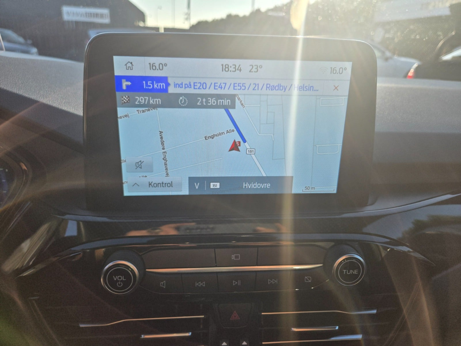 Hvid Ford Kuga fra 2020
