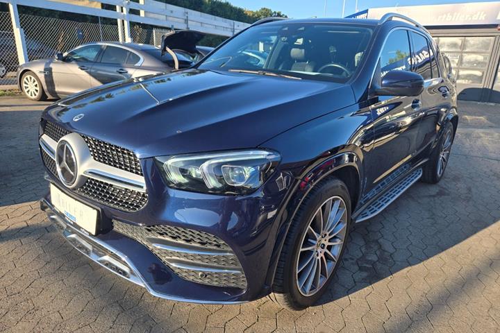 Blå Mercedes GLE350 de fra 2022