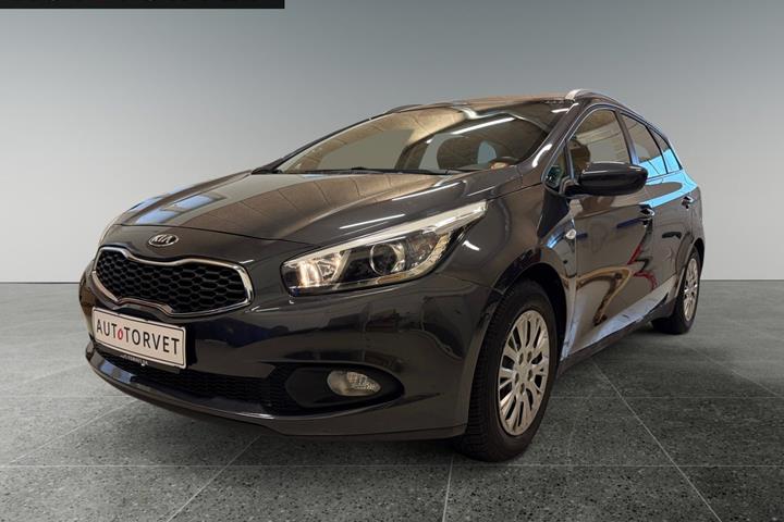Sort Kia Ceed fra 2015 set udefra