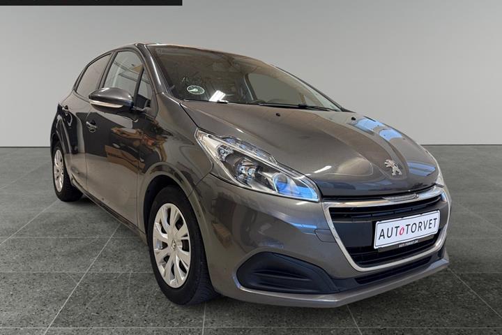 Sort Peugeot 208 fra 2018