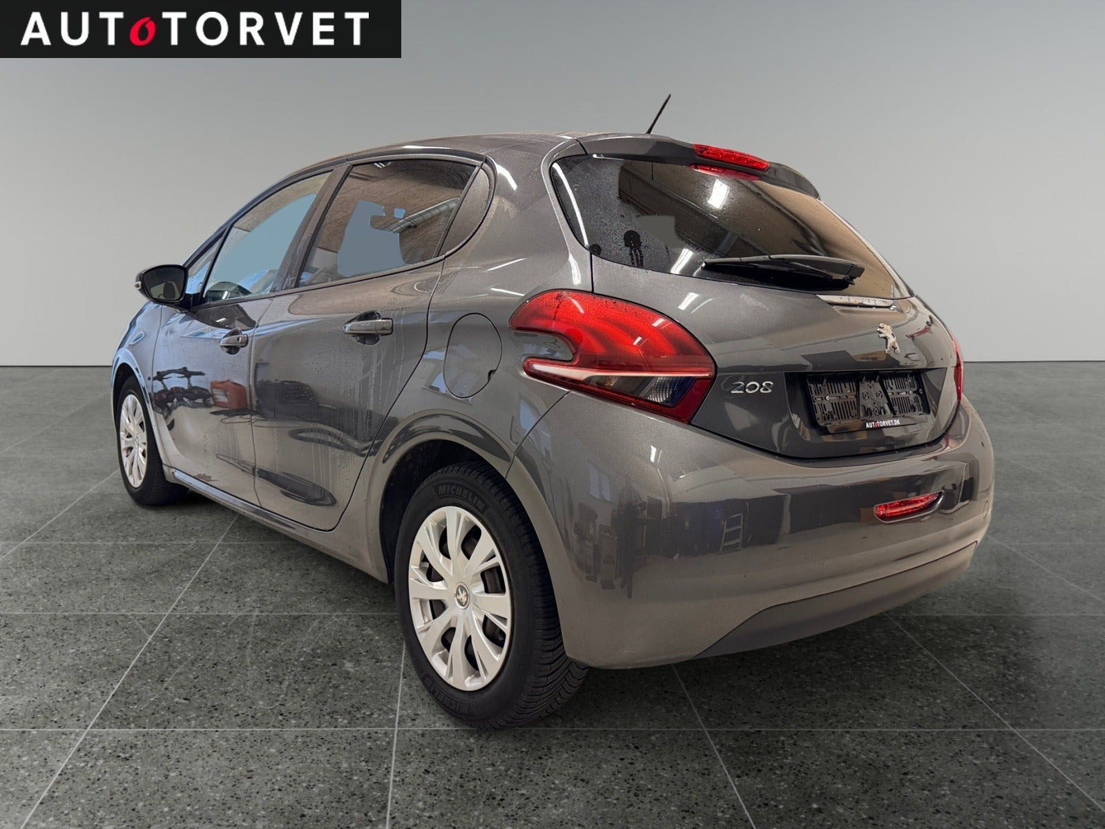 Sort Peugeot 208 fra 2018
