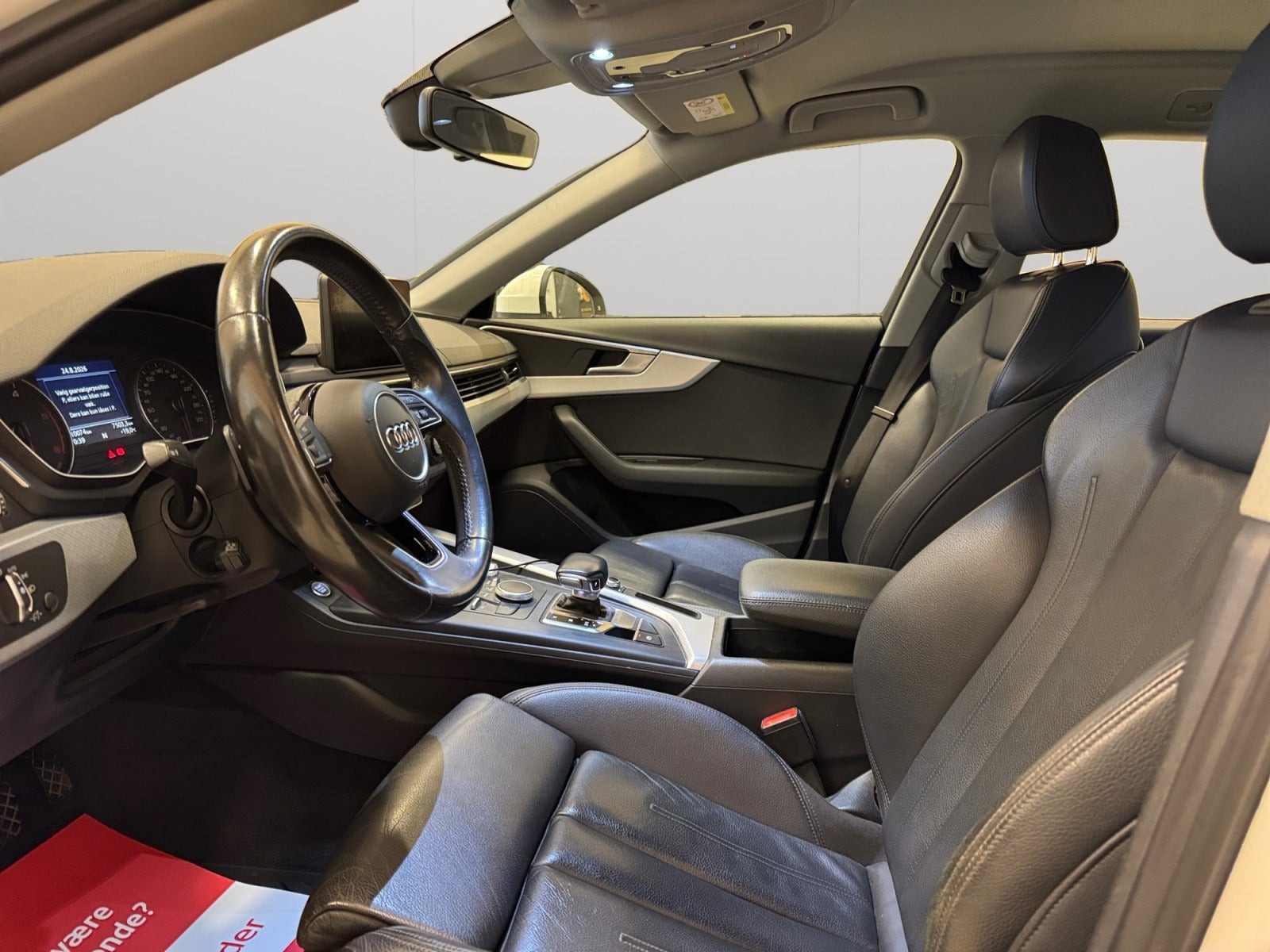 Hvid Audi A4 fra 2019
