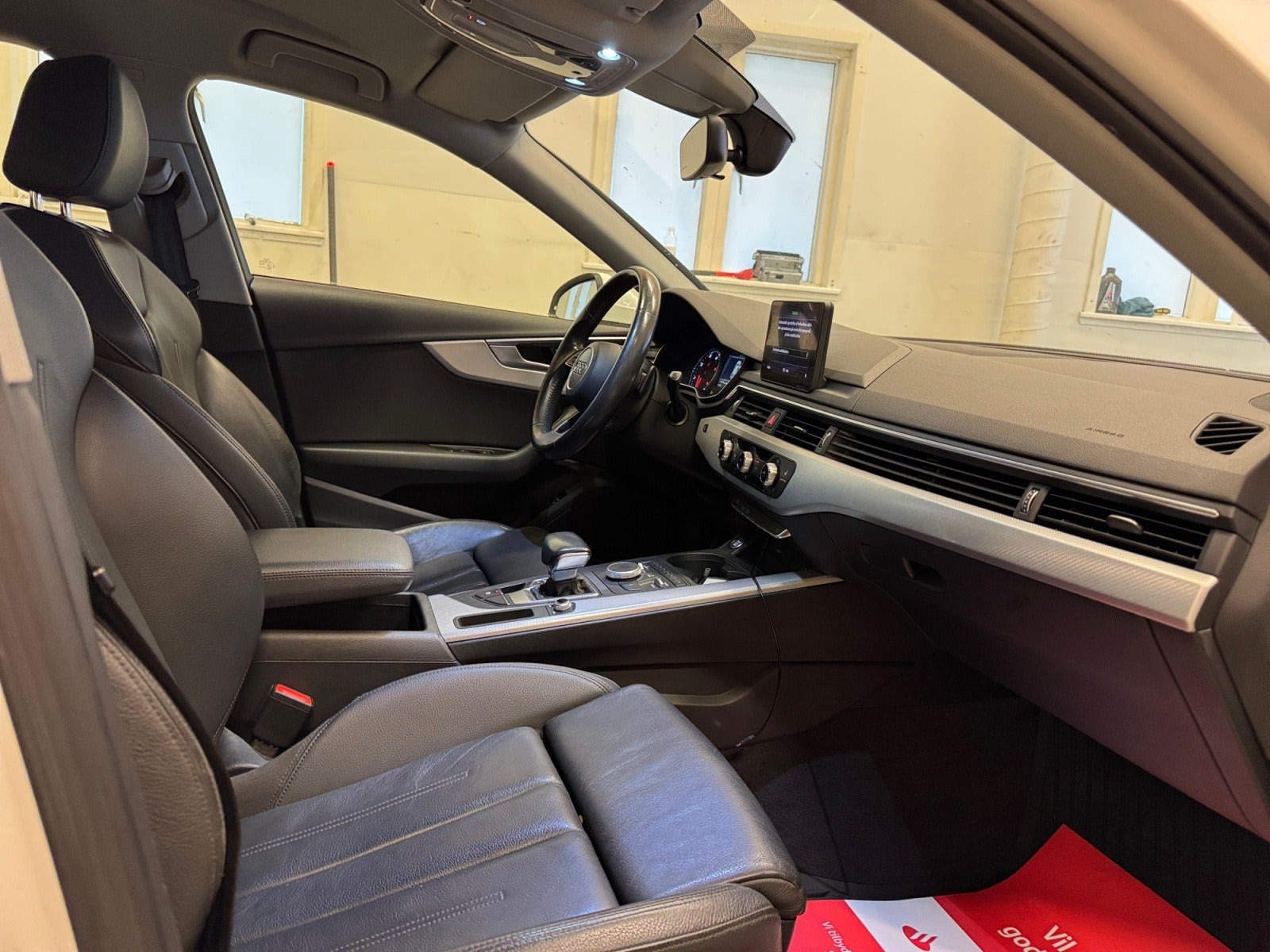 Hvid Audi A4 fra 2019