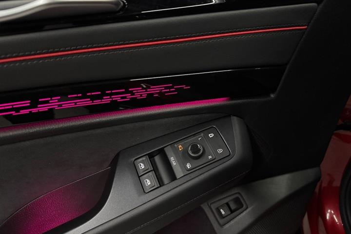 Gul VW ID.7 fra 2025